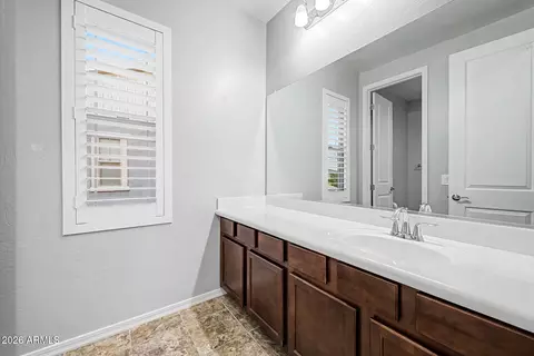 Bath - 3017 E Bloomfield Pkwy, Gilbert, AZ 85296 photo 4 of 5