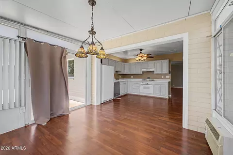 Dining - 4355 E Hubbell St, Phoenix, AZ 85008 photo 1 of 1