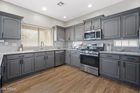 Kitchen - 3377 E Mayberry Ave, Gilbert, AZ 85297 photo 3 of 6