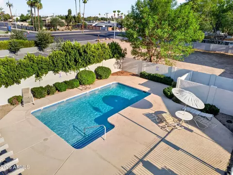 Exterior - 821 E Redondo Dr, Tempe, AZ 85282 photo 7 of 8