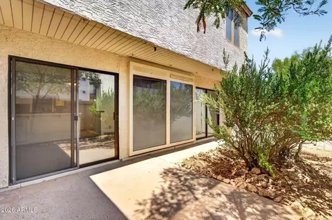 Exterior - 821 E Redondo Dr, Tempe, AZ 85282 photo 2 of 8