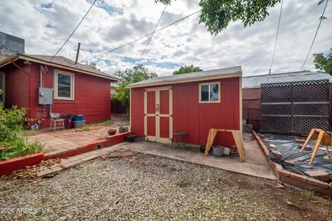 Exterior - 516 Ruppe Ave, Bisbee, AZ 85603 photo 1 of 4