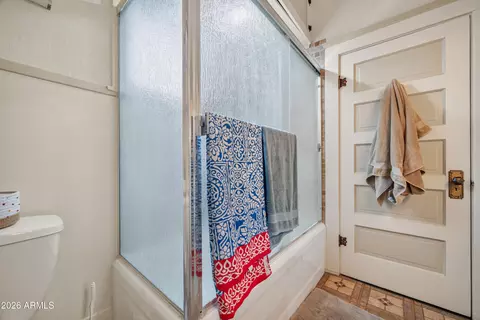 Bath - 516 Ruppe Ave, Bisbee, AZ 85603 photo 3 of 3