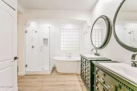 Bath - 2732 E Tamarisk St, Gilbert, AZ 85296 photo 2 of 3