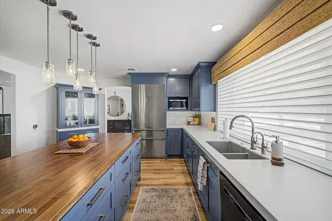 Kitchen - 1711 E Grandview St, Mesa, AZ 85203 photo 4 of 5
