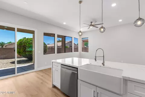 13711 W Tara Ln, Surprise, AZ 85374