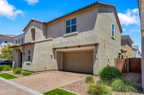Exterior - 683 N Abalone Dr, Gilbert, AZ 85233 photo 3 of 9