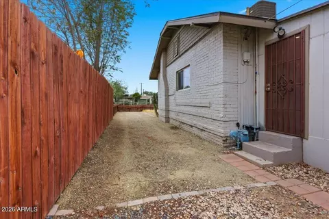 Exterior - 1514 E Fillmore St, Phoenix, AZ 85006 photo 4 of 8