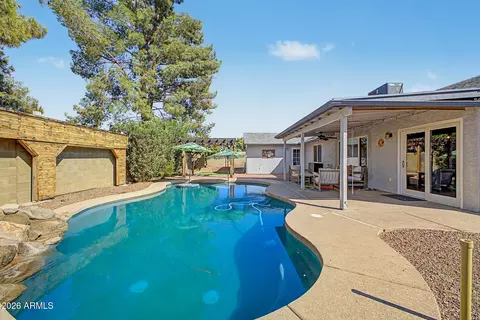 5620 W Frye Rd, Chandler, AZ 85226