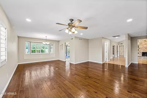 Living - 324 W Willow Ave, Phoenix, AZ 85029 photo 3 of 3