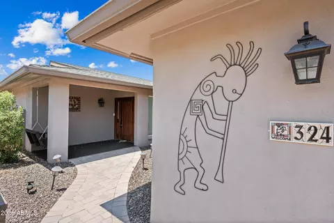 Exterior - 324 W Willow Ave, Phoenix, AZ 85029 photo 3 of 9
