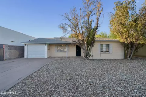 Exterior - 3834 E Indian School Rd, Phoenix, AZ 85018 photo 7 of 13