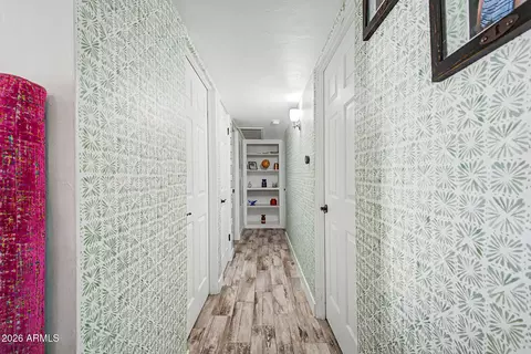 Entry Way - 1001 E Belmont Ave, Phoenix, AZ 85020 photo 2 of 3