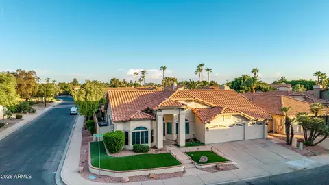 View/Area - 1149 W Iris Dr, Gilbert, AZ 85233 photo 3 of 13