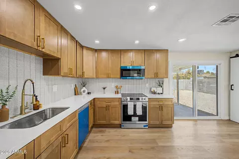 Kitchen - 3436 E Acoma Dr, Phoenix, AZ 85032 photo 2 of 4