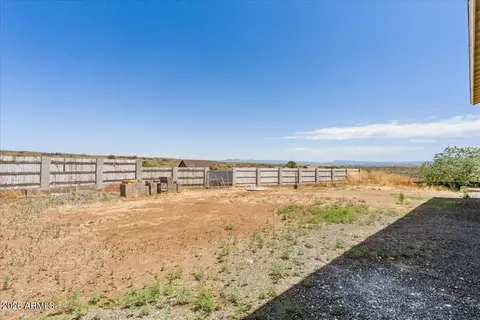 Exterior - 17708 E Bluejay Dr, Mayer, AZ 86333 photo 8 of 9