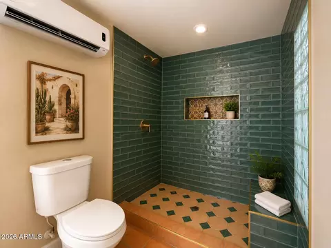 Bath - 7105 E Aspen Ave, Mesa, AZ 85208 photo 2 of 3