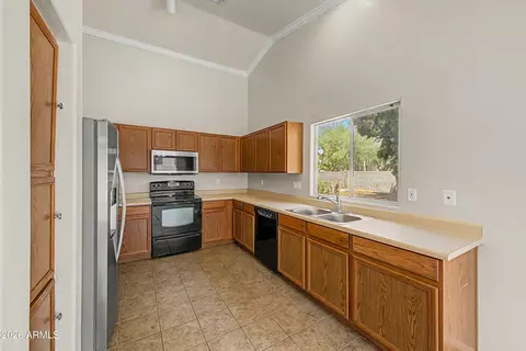 Kitchen - 5240 E Ingram St, Mesa, AZ 85205 photo 2 of 2