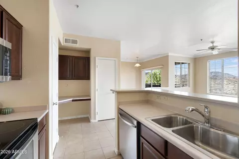 Kitchen - 1720 E Thunderbird Rd #3113, Phoenix, AZ 85022 photo 2 of 2