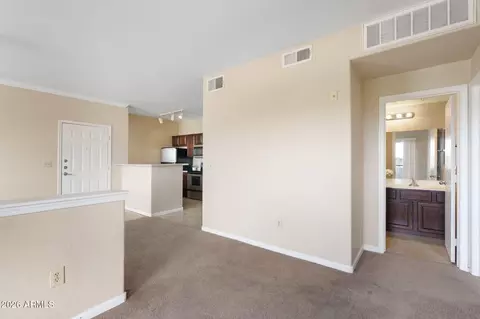 Living - 1720 E Thunderbird Rd #3113, Phoenix, AZ 85022 photo 3 of 4