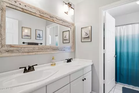 Bath - 15609 S 7th St, Phoenix, AZ 85048 photo 6 of 6