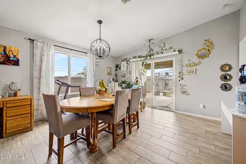 Dining - 1939 Encinas Ln, Phoenix, AZ 85040 photo 1 of 1