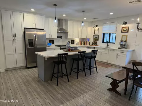 Kitchen - 3501 E Piccadilly Rd, Phoenix, AZ 85018 photo 2 of 2