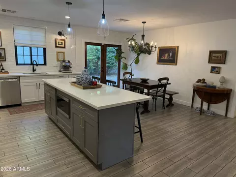 Kitchen - 3501 E Piccadilly Rd, Phoenix, AZ 85018 photo 1 of 2