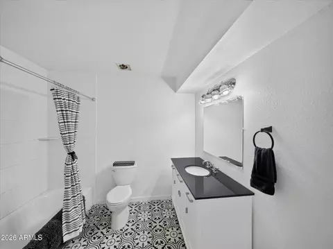 Bath - 2509 E Highland St, Mesa, AZ 85213 photo 1 of 5