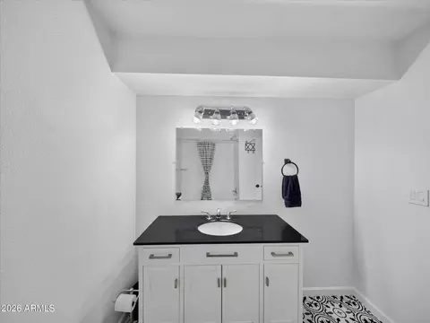 Bath - 2509 E Highland St, Mesa, AZ 85213 photo 2 of 5