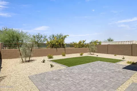 Exterior - 2713 E Agave Knoll Way, Phoenix, AZ 85024 photo 3 of 4