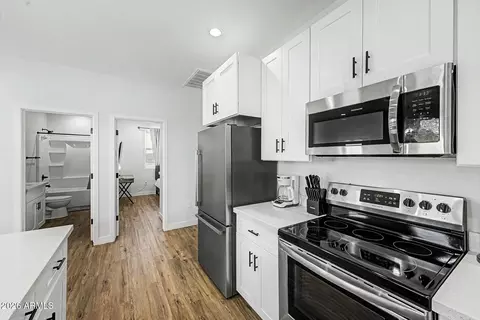 Kitchen - 3753 E Polk St, Phoenix, AZ 85008 photo 4 of 4