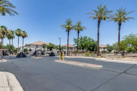 Exterior - 2941 E Darrow St, Phoenix, AZ 85042 photo 8 of 11