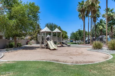 Exterior - 2941 E Darrow St, Phoenix, AZ 85042 photo 5 of 11