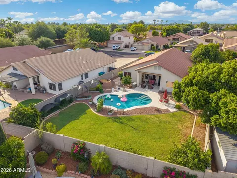 View/Area - 5515 E Garnet Cir, Mesa, AZ 85206 photo 6 of 8