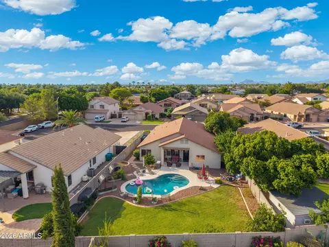 View/Area - 5515 E Garnet Cir, Mesa, AZ 85206 photo 7 of 8