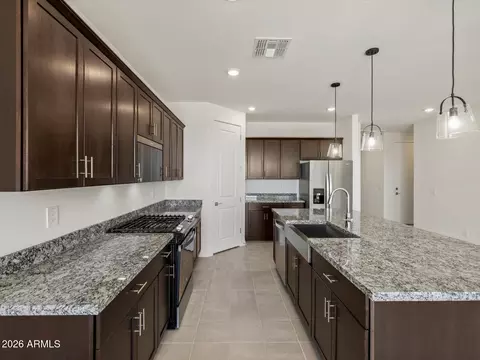17761 W Illini St, Goodyear, AZ 85338