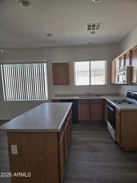 9824 W Crown King Rd, Tolleson, AZ 85353
