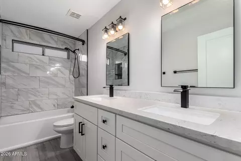 Bath - 4537 E Towne Ln, Gilbert, AZ 85234 photo 3 of 3