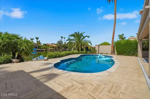 Exterior - 1819 E Monarch Bay Dr, Gilbert, AZ 85234 photo 5 of 10