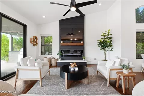 Living - 1819 E Monarch Bay Dr, Gilbert, AZ 85234 photo 2 of 3
