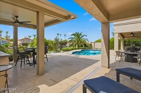Exterior - 1819 E Monarch Bay Dr, Gilbert, AZ 85234 photo 6 of 10