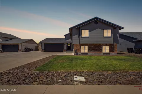 Exterior - 6104 E Ingram St, Mesa, AZ 85205 photo 3 of 9