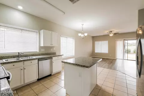 Kitchen - 6419 W Whyman Ave, Phoenix, AZ 85043 photo 3 of 3