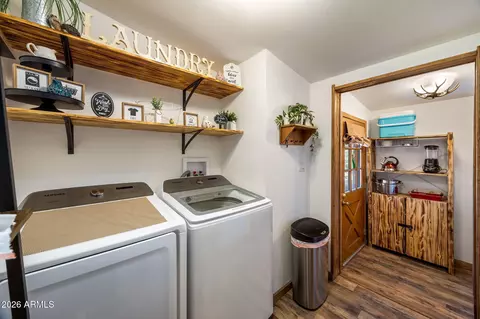 2191 Gingerbread Ln, Overgaard, AZ 85933 photo 11