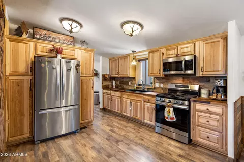 2191 Gingerbread Ln, Overgaard, AZ 85933 photo 6