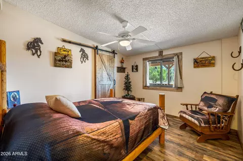 2191 Gingerbread Ln, Overgaard, AZ 85933 photo 8