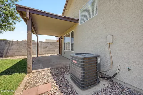 Exterior - 3900 E Tremaine Ave, Gilbert, AZ 85234 photo 5 of 5