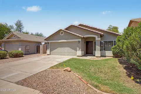 Exterior - 3900 E Tremaine Ave, Gilbert, AZ 85234 photo 2 of 5