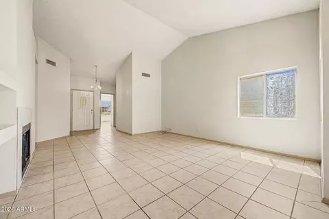 Living - 818 W Oraibi Dr, Phoenix, AZ 85027 photo 1 of 3